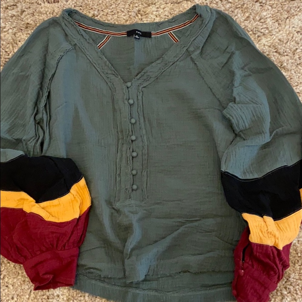 Fate Distressed Balloon Sleeve Blouse